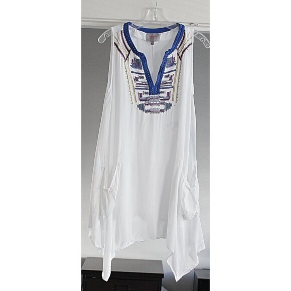 Swim Cover with Embroidery and Shark Bite Hem - For Cynthia Beachwear, White, S - Picture 7 of 10